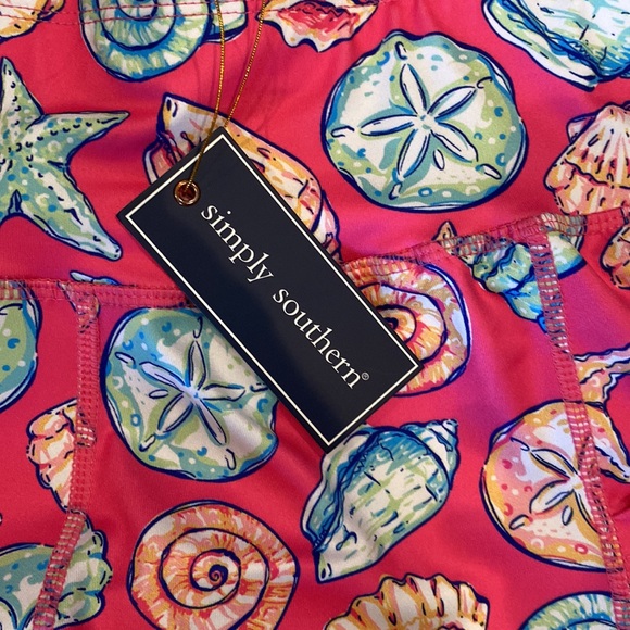 Simply Southern seashell leggings size large new with tag attached - Picture 5 of 6